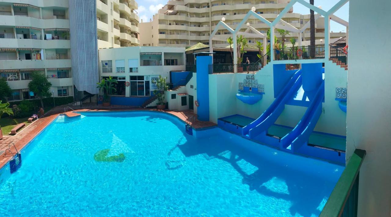 Benal beach suite, estudio con parque acuático y vistas al mar. Benalmádena Esterno foto